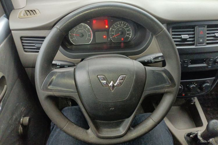 Used Wuling Rongguang V 2019 1.5L Van - Utility Model Steering Wheel