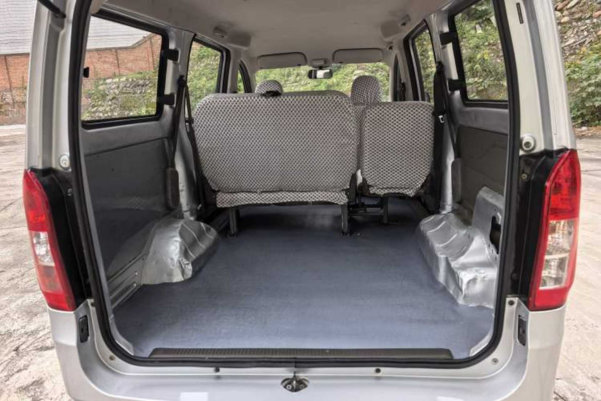 Used Wuling Rongguang V 2019 1.5L Practical Model China VI LAR Trunk