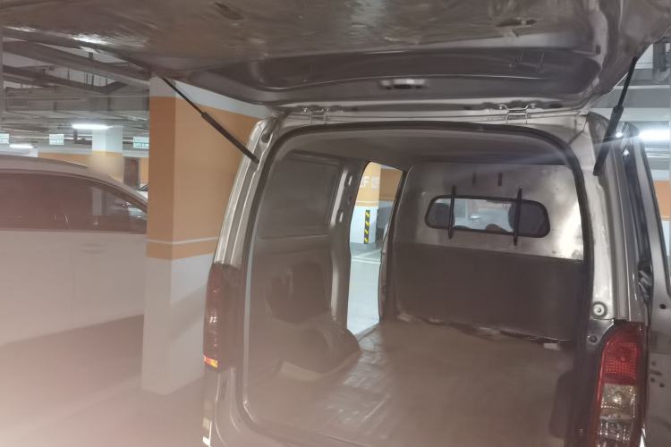 Used Wuling Rongguang V 2019 1.5L Window-Sealed Utility Model China VI LAR Trunk