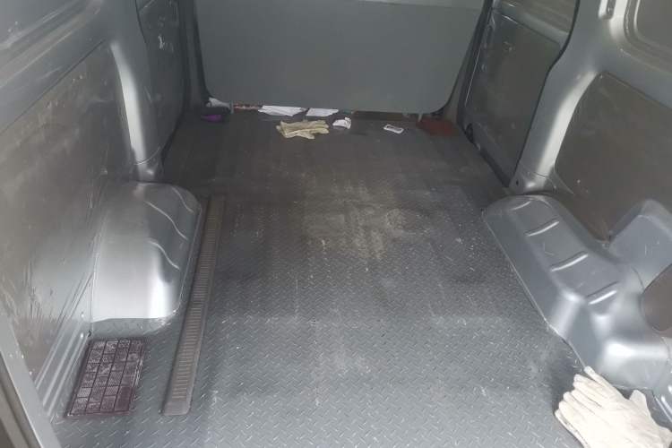 Used Wuling Rongguang V 2019 1.5L Window-Sealed Utility Model China VI LAR Trunk