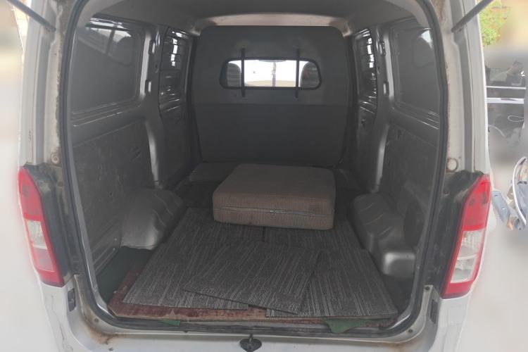 Used Wuling Rongguang V 2019 1.5L Window-Sealed Utility Model China VI LAR Trunk