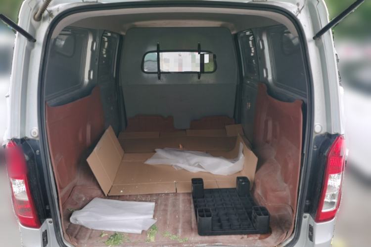 Used Wuling Rongguang V 2019 1.5L Window-Sealed Utility Model China VI LAR Trunk