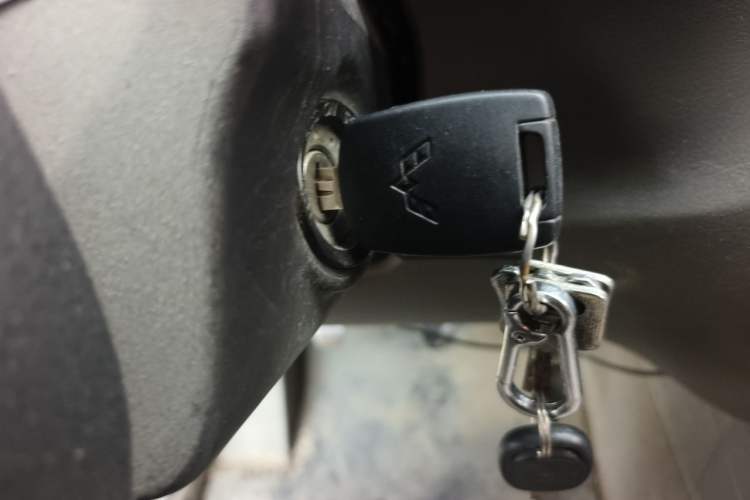 Used Wuling Rongguang V 2019 1.5L Practical Model China VI LAR Vehicle Key