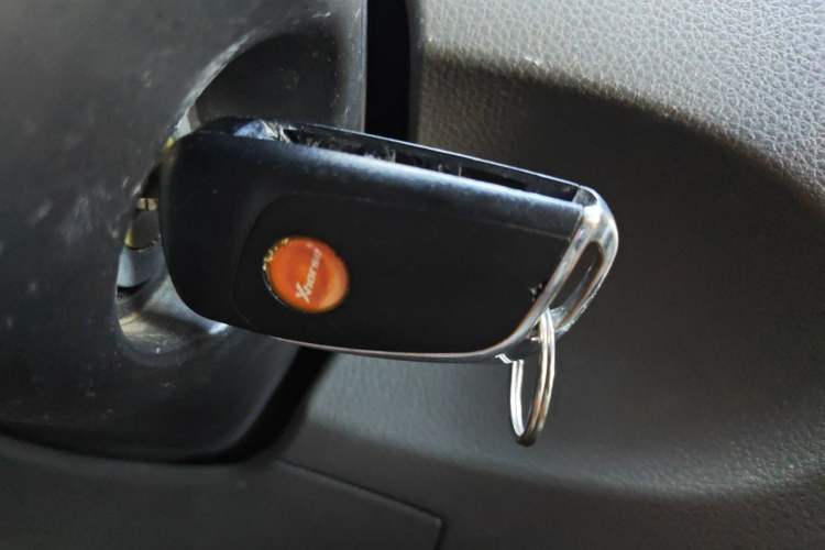 Used Wuling Rongguang V 2019 1.5L Window-Sealed Utility Model China VI LAR Vehicle Key