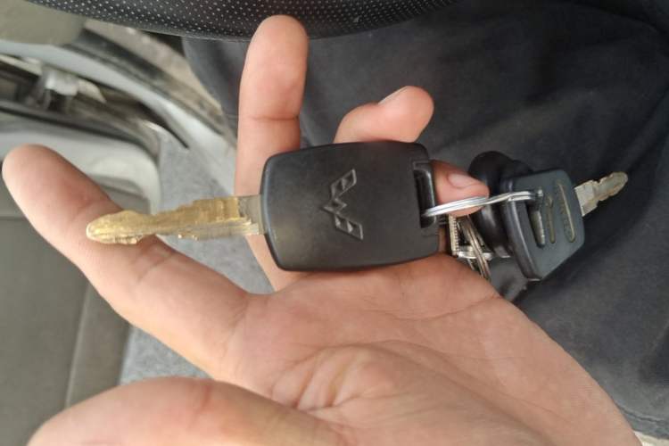 Used Wuling Rongguang V 2019 1.5L Van - Utility Model Vehicle Key