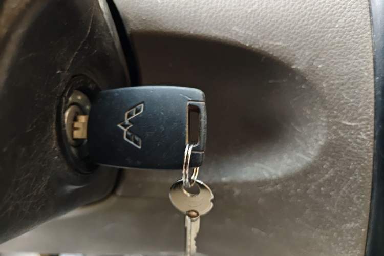 Used Wuling Rongguang V 2019 1.5L Practical Model China VI LAR Vehicle Key