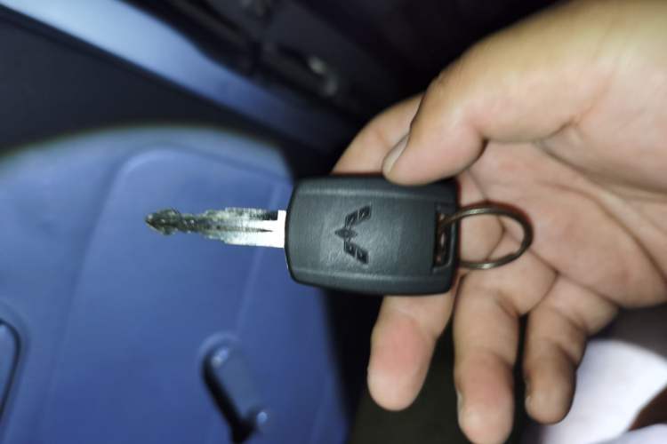 Used Wuling Rongguang V 2019 1.5L Practical Model China VI LAR Vehicle Key
