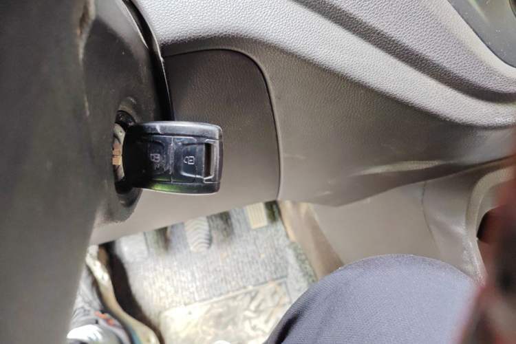 Used Wuling Rongguang V 2019 1.5L Standard Version China VI LAR Vehicle Key