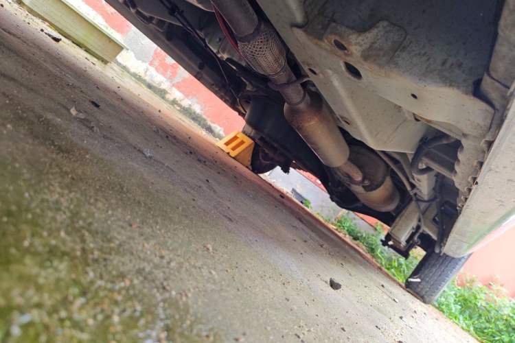 Used Wuling Rongguang V 2019 1.5L Standard Version China VI LAR Chassis Front Left