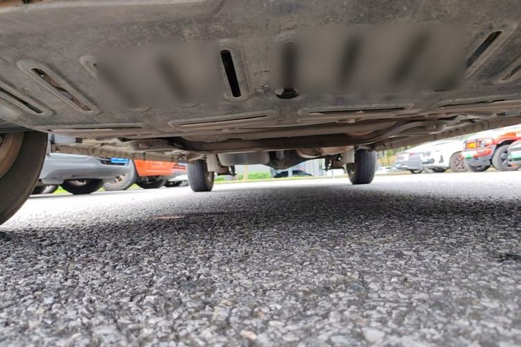 Used Wuling Rongguang V 2019 1.5L Standard Version China VI LAR Chassis Front