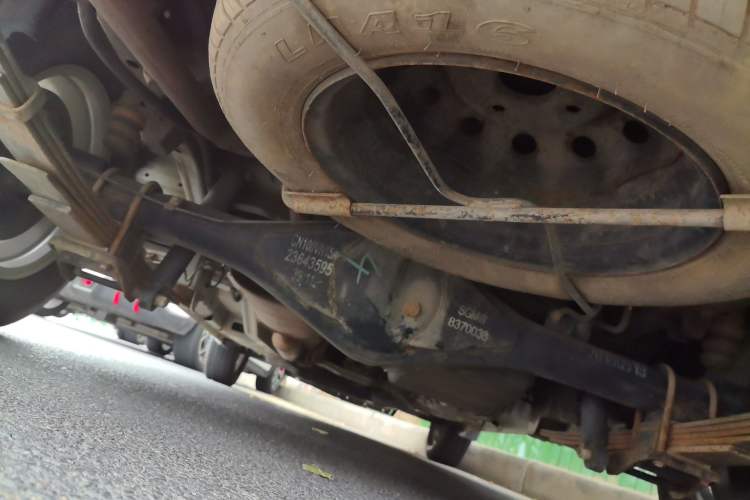 Used Wuling Rongguang V 2019 1.5L Standard Version China VI LAR Chassis Rear