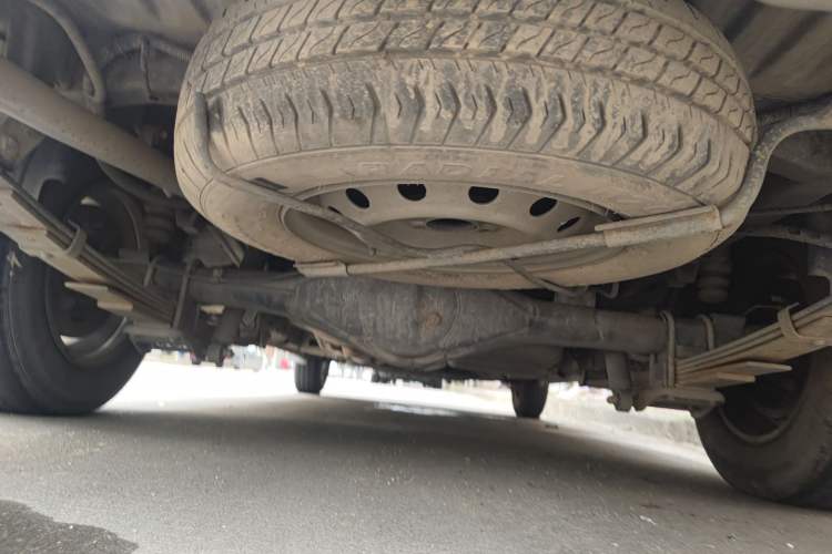 Used Wuling Rongguang V 2019 1.5L Standard Version China VI LAR Chassis Rear