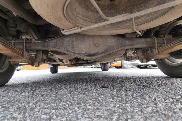 Used Wuling Rongguang V 2019 1.5L Standard Version China VI LAR Chassis Rear
