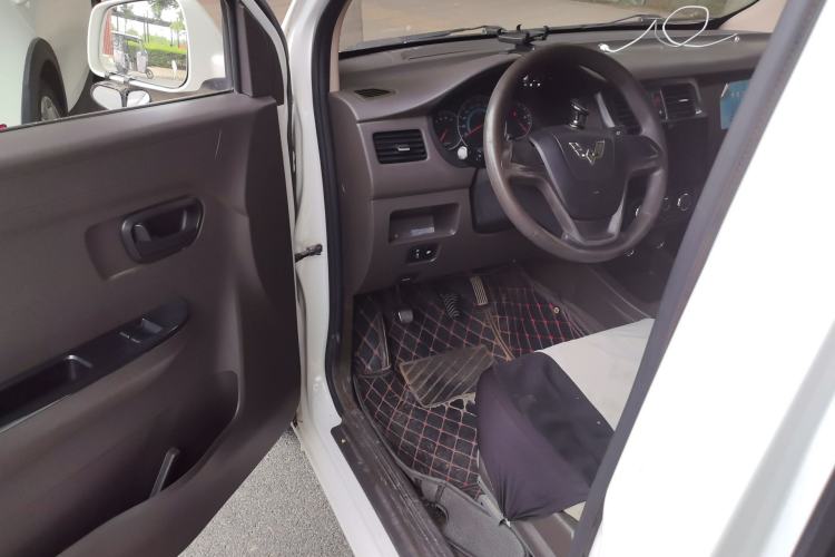 Used Wuling Rongguang V 2019 1.5L Standard Version China VI LAR Driver Seat