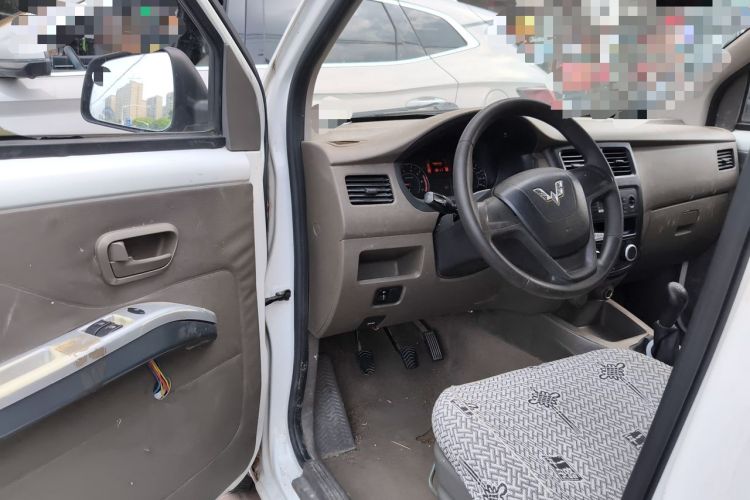Used Wuling Rongguang V 2019 1.5L Standard Version China VI LAR Driver Seat