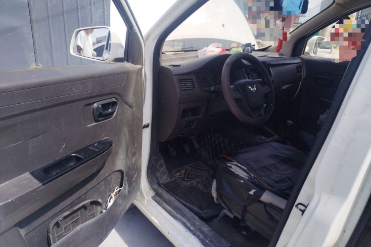 Used Wuling Rongguang V 2019 1.5L Standard Version China VI LAR Driver Seat