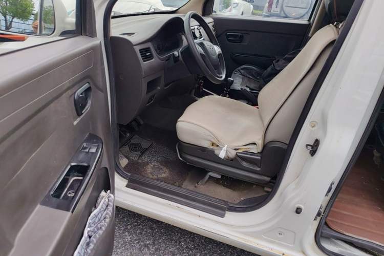 Used Wuling Rongguang V 2019 1.5L Standard Version China VI LAR Driver Seat
