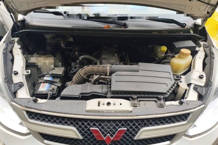 Used Wuling Rongguang V 2019 1.5L Practical Model China VI LAR Engine Bay