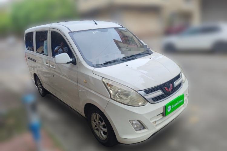 Used Wuling Rongguang V 2019 1.5L Standard Version China VI LAR Front Right 45 Deg