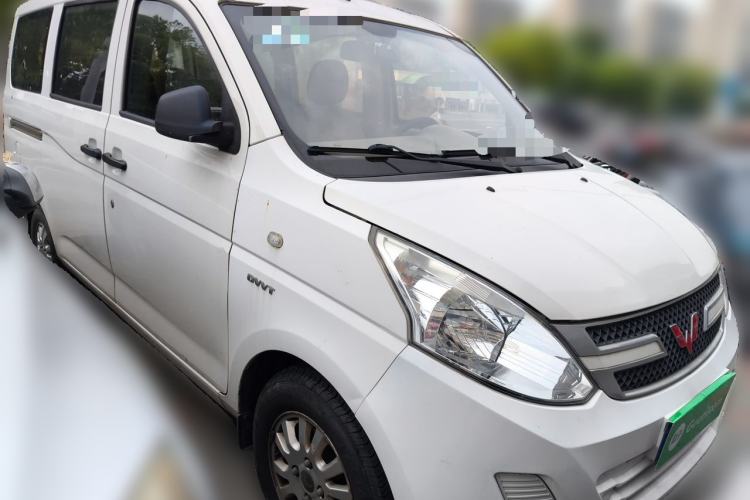 Used Wuling Rongguang V 2019 1.5L Standard Version China VI LAR Front Right 45 Deg