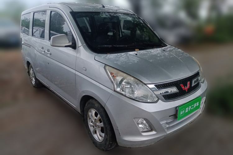 Used Wuling Rongguang V 2019 1.5L Standard Version China VI LAR Front Right 45 Deg
