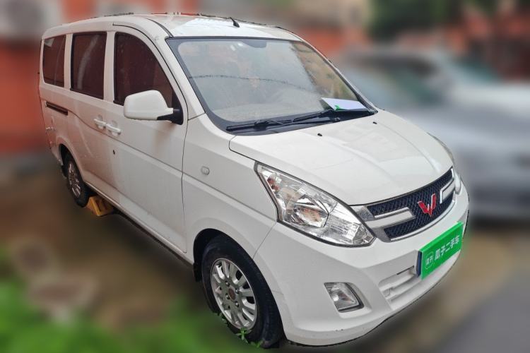 Used Wuling Rongguang V 2019 1.5L Standard Version China VI LAR Front Right 45 Deg