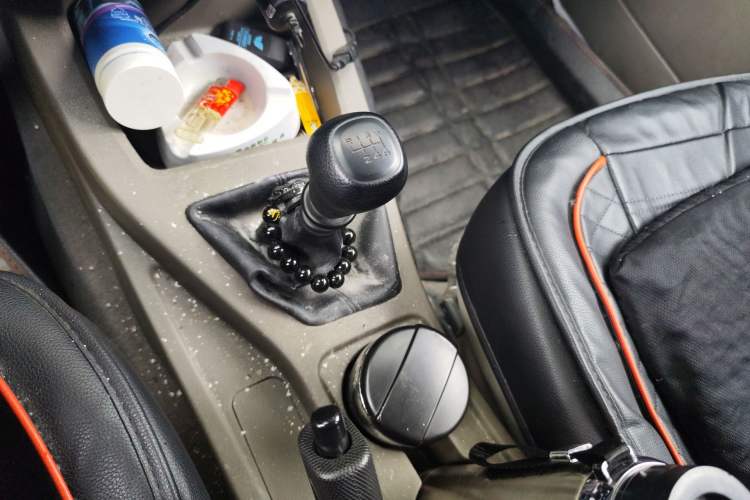 Used Wuling Rongguang V 2019 1.5L Practical Model China VI LAR Gear Lever