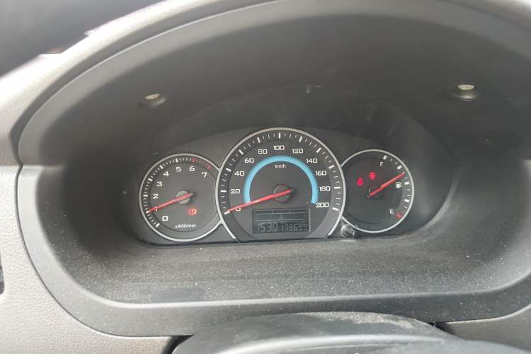 Used Wuling Rongguang V 2019 1.5L Standard Version China VI LAR Instrument Cluster