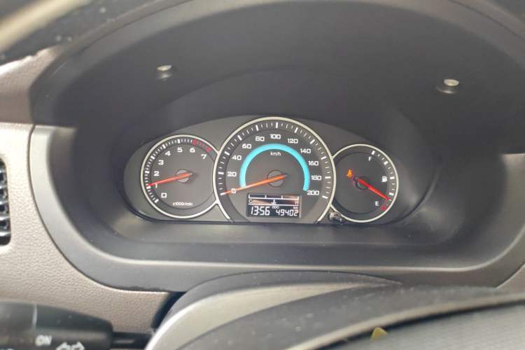 Used Wuling Rongguang V 2019 1.5L Standard Version China VI LAR Instrument Cluster