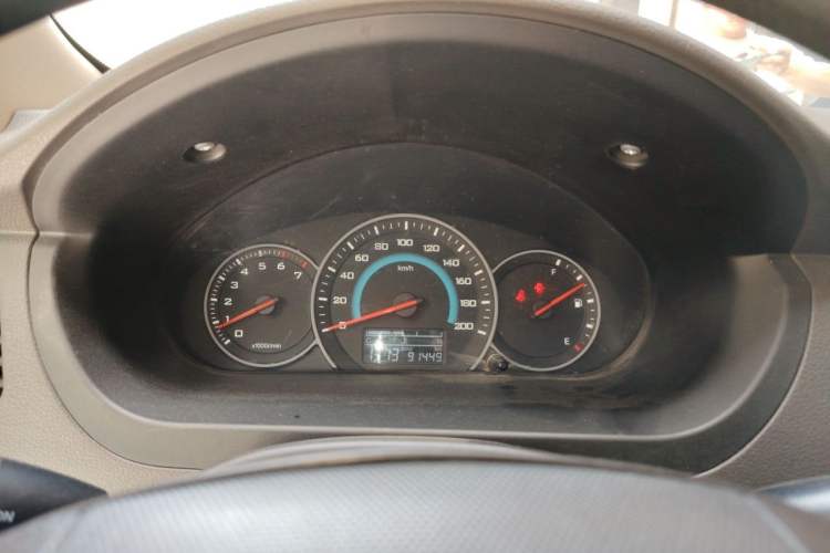 Used Wuling Rongguang V 2019 1.5L Standard Version China VI LAR Instrument Cluster