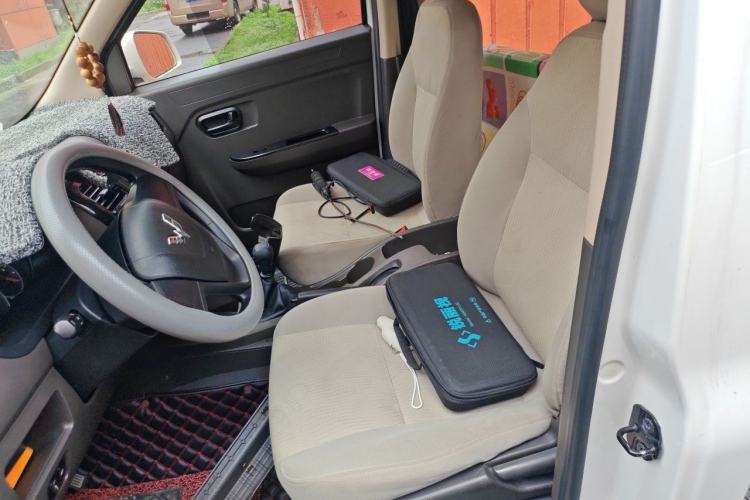 Used Wuling Rongguang V 2019 1.5L Standard Version China VI LAR Left Front Seat