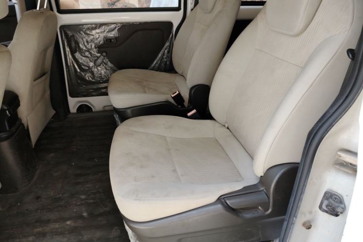 Used Wuling Rongguang V 2019 1.5L Standard Version China VI LAR Left Rear Seat