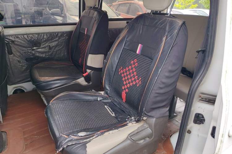 Used Wuling Rongguang V 2019 1.5L Standard Version China VI LAR Left Rear Seat