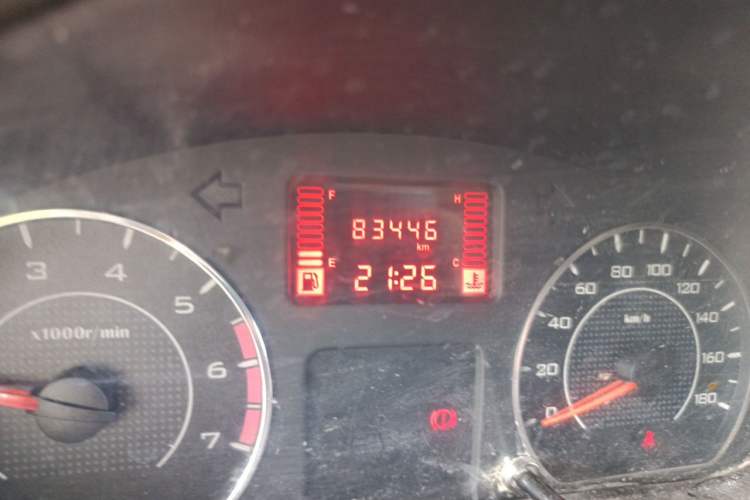 Used Wuling Rongguang V 2019 1.5L Window-Sealed Utility Model China VI LAR Odometer Close Up