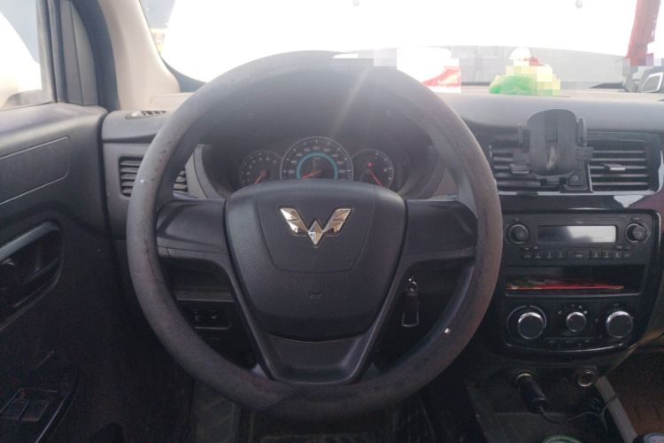 Used Wuling Rongguang V 2019 1.5L Standard Version China VI LAR Steering Wheel