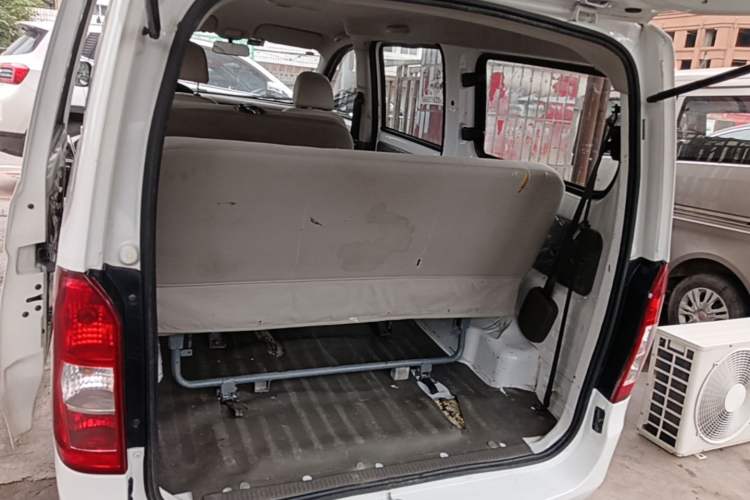 Used Wuling Rongguang V 2019 1.5L Practical Model China VI LAR Trunk