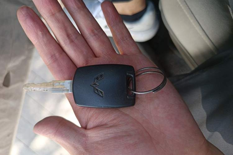 Used Wuling Rongguang V 2019 1.5L Window-Sealed Utility Model China VI LAR Vehicle Key