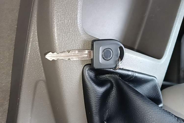 Used Wuling Rongguang V 2019 1.5L Practical Model China VI LAR Vehicle Key