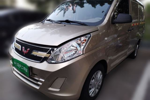 Wuling Rongguang V 2019 Wuling Hongguang V light-duty enclosed van, manual transmission, 1.5L, 2 seats d’occasion