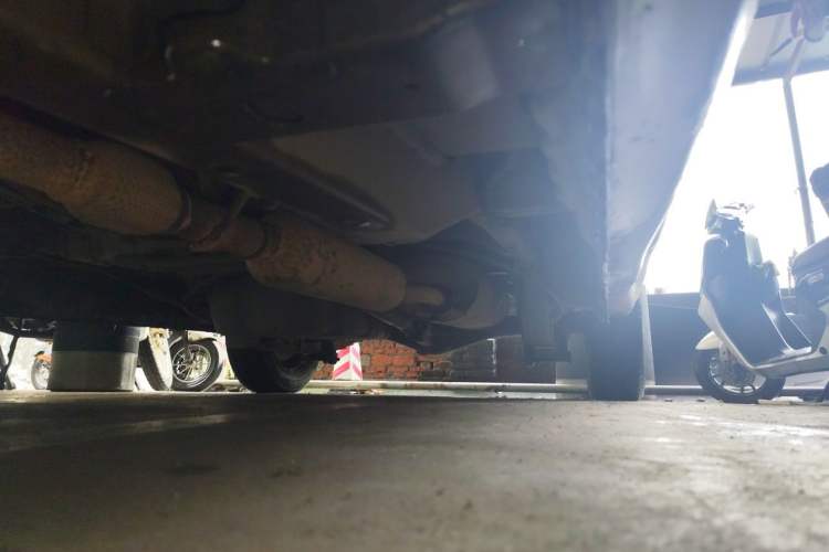 Used Wuling Rongguang V 2019 1.5L Practical Model China VI LAR Chassis Front Left