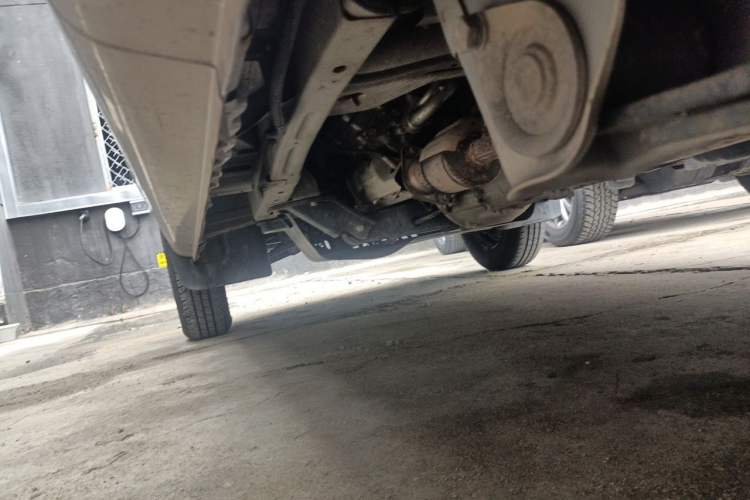 Used Wuling Rongguang V  Chassis Rear Left