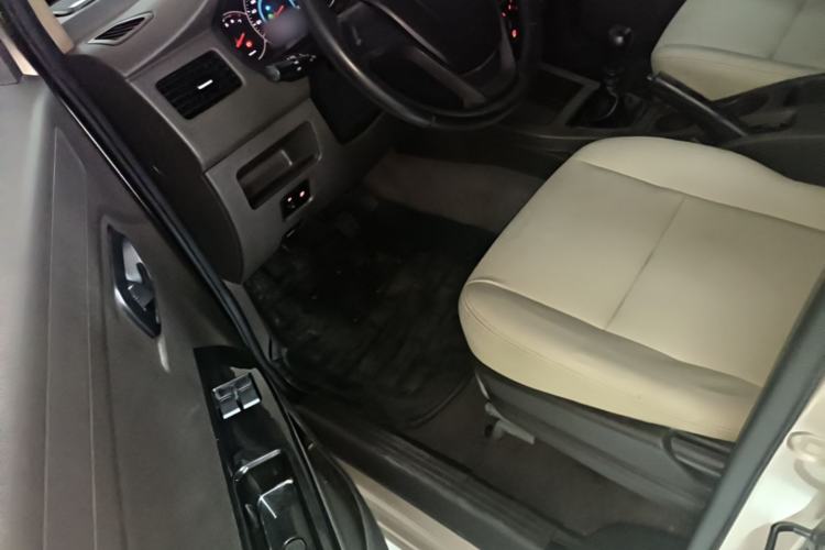 Used Wuling Rongguang V 2019 1.5L Standard Version China VI LAR Driver Seat