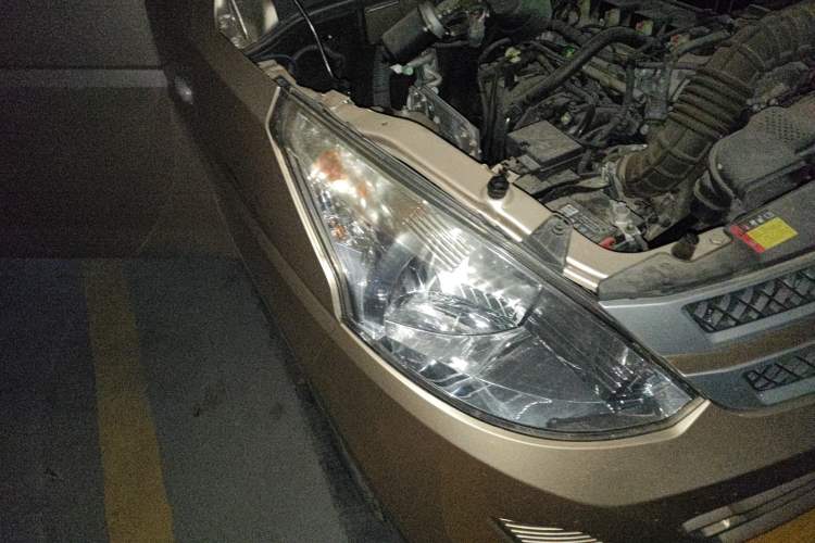 Used Wuling Rongguang V 2019 1.5L Practical Model China VI LAR Exterior 6