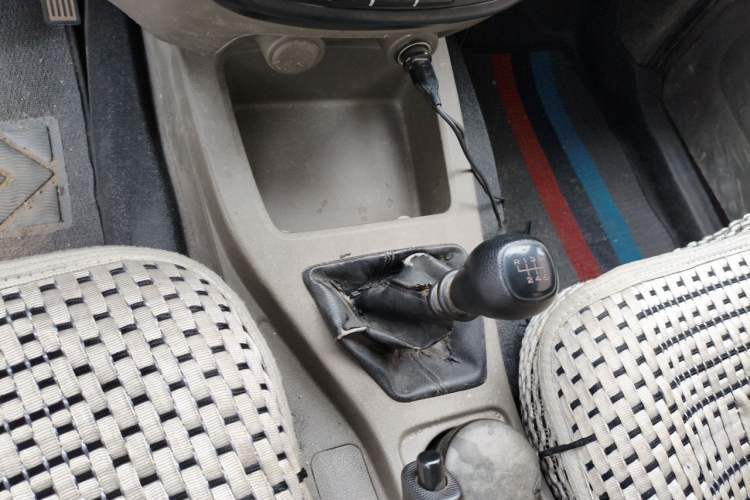 Used Wuling Rongguang V 2019 1.5L Practical Model China VI LAR Gear Lever
