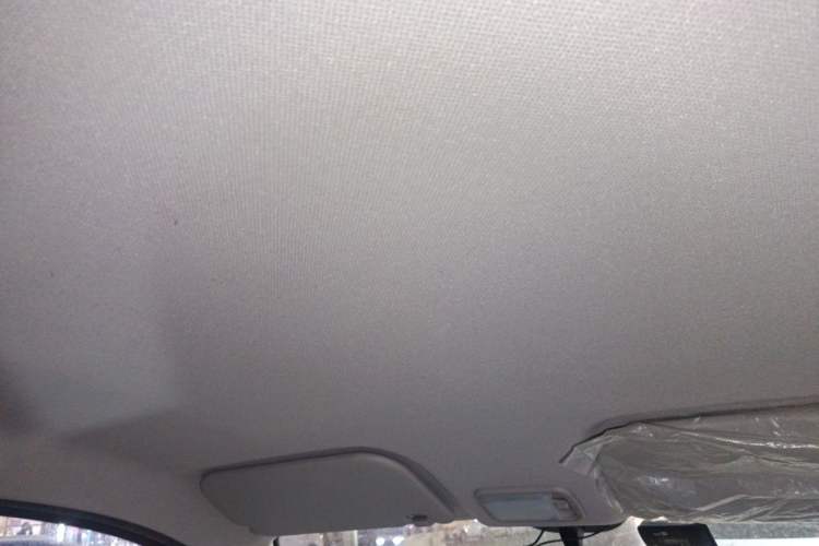 Used Wuling Rongguang V 2019 1.5L Window-Sealed Utility Model China VI LAR Headliner