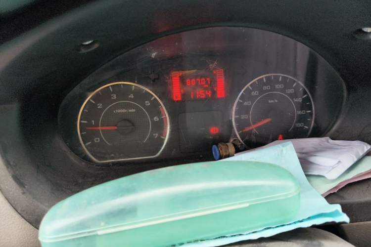 Used Wuling Rongguang V 2019 1.5L Practical Model China VI LAR Instrument Cluster