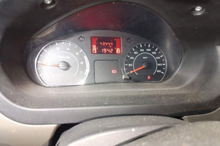 Used Wuling Rongguang V 2019 1.5L Window-Sealed Utility Model China VI LAR Instrument Cluster