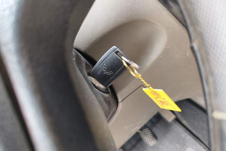 Used Wuling Rongguang V 2019 1.5L Practical Model China VI LAR Vehicle Key