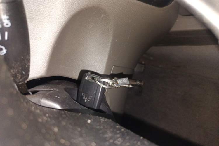 Used Wuling Rongguang V 2019 1.5L Window-Sealed Utility Model China VI LAR Vehicle Key