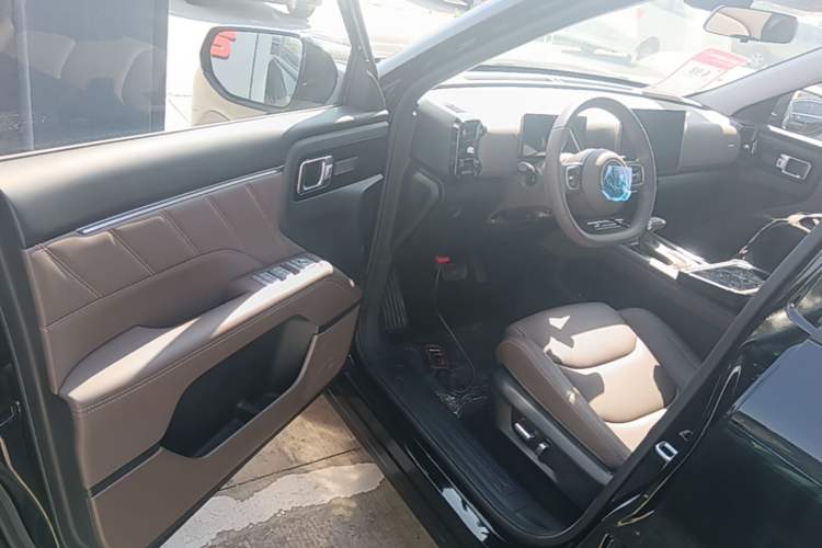 Used Wuling Starlight 560 2026 1.5T CVT Elite Edition Driver Seat